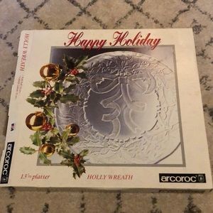 Holly Wreath 13in Platter (made in the USA)